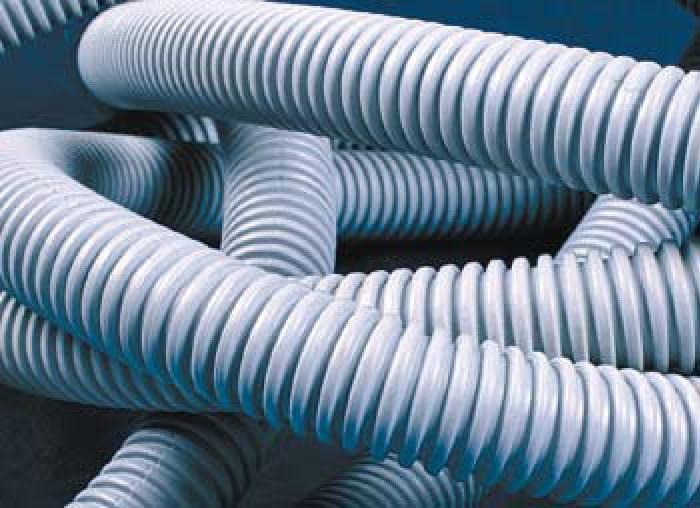 Труба ПВХ гофрированная с протяжкой 32мм У.ПАК 50м.